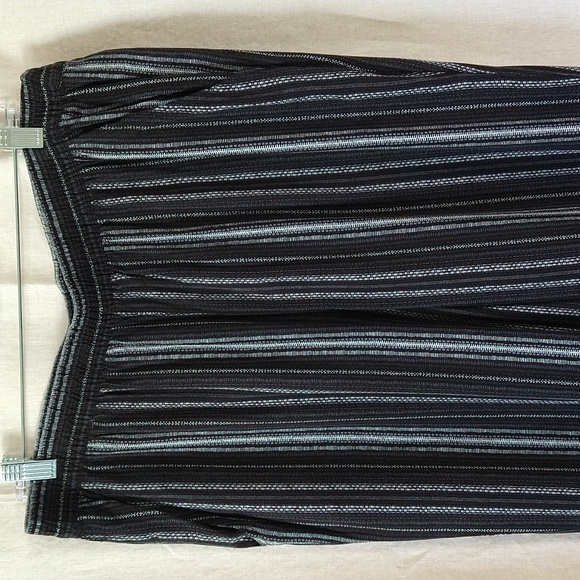 Jessica Simpson cardie stripped pants - Picture 7 of 17